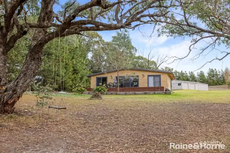 Property photo of 105 Willow Tree Lane Mount Rankin NSW 2795