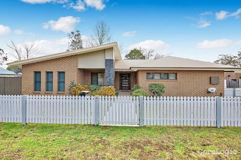 Property photo of 4 Jane Street Hill Top NSW 2575