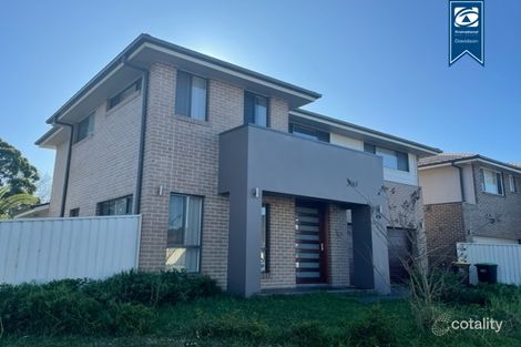 12 Derna Rd, Holsworthy, NSW 2173
