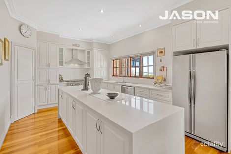 Property photo of 19 Excelsior Heights Craigieburn VIC 3064