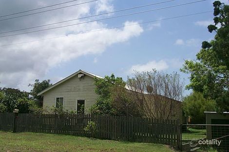 18 Fifth Ave, Stuarts Point, NSW 2441