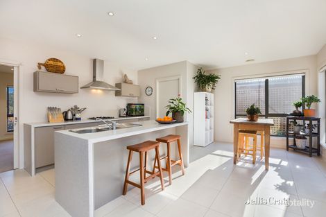 Property photo of 2/2 Jeffrey Street Kyneton VIC 3444