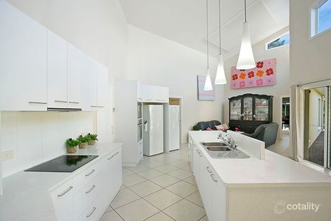Property photo of 8 Arcadia Court Highfields QLD 4352