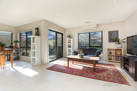 Property photo of 2/2 Jeffrey Street Kyneton VIC 3444