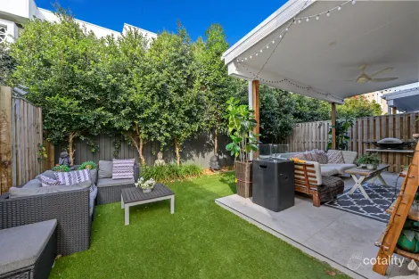 13/35 Sickle Ave, Hope Island, QLD 4212