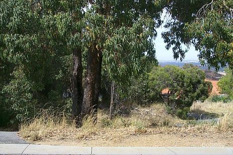 8 Marri Cres, Lesmurdie, WA 6076