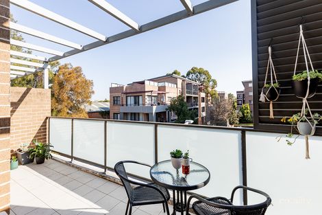 Property photo of 202/12-14 Howard Avenue Northmead NSW 2152