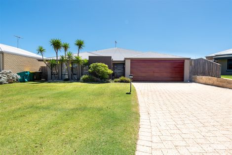 Property photo of 16 Beaufortia Turn Halls Head WA 6210