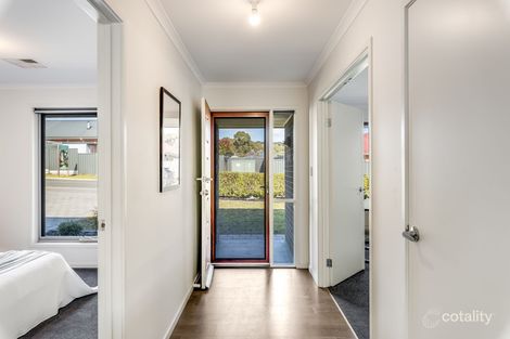 Property photo of 77 Aurora Circuit Meadows SA 5201