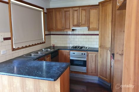 2/67 Mcfadzean Ave, Reservoir, VIC 3073