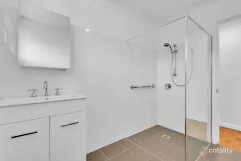 Property photo of 51 Ivy Avenue Chain Valley Bay NSW 2259