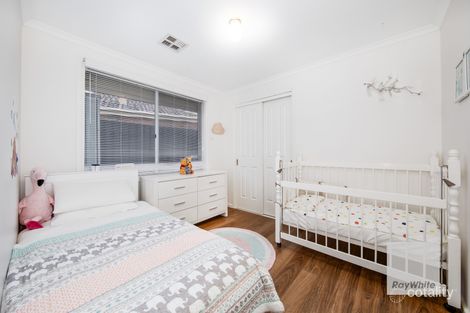 Property photo of 16 Pimelea Way Hillside VIC 3037