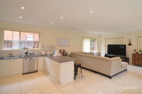 Property photo of 17 Burrora Way Craigieburn VIC 3064