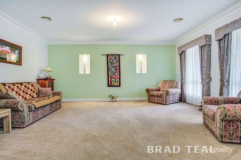 Property photo of 17 Puckle Street Taylors Hill VIC 3037