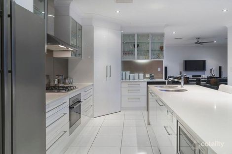 Property photo of 15 Iridium Drive Hope Island QLD 4212