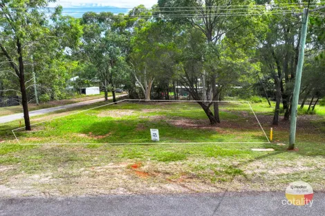 61 Hume St, Russell Island, QLD 4184