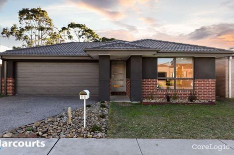 Property photo of 11 Wattlewoods Place Carrum Downs VIC 3201