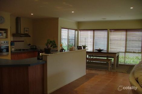 Property photo of 21 Hall Mark Road Mordialloc VIC 3195