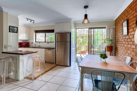 Property photo of 3/62 Macaulay Street Coorparoo QLD 4151