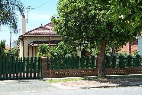 18 Bondi St, Mount Hawthorn, WA 6016