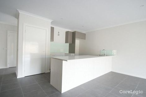 Property photo of 202 Alisma Boulevard Cranbourne North VIC 3977