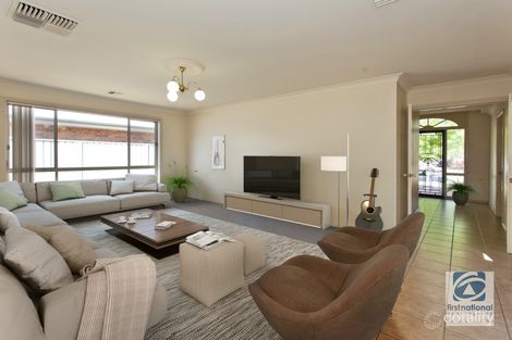 Property photo of 12 Saunders Crescent Wodonga VIC 3690