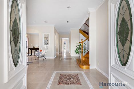 Property photo of 18 Shearwater Court Cairnlea VIC 3023