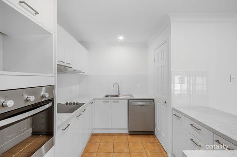Property photo of 7 Maltravers Drive Arundel QLD 4214