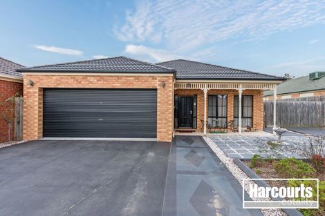 9 Rowcroft Ave, Lynbrook, VIC 3975