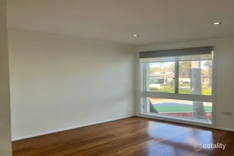 Property photo of 3 Hay Close St Clair NSW 2759