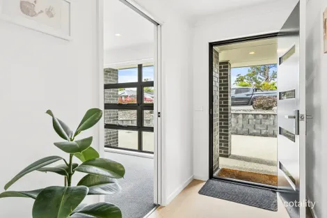 Property photo of 66 Eldridge Drive Kingston TAS 7050