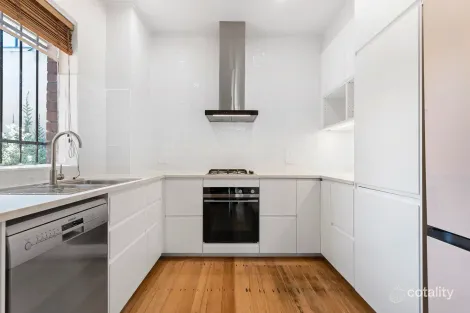4/3 Eildon Ct, St Kilda, VIC 3182