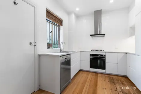 Property photo of 4/3 Eildon Court St Kilda VIC 3182