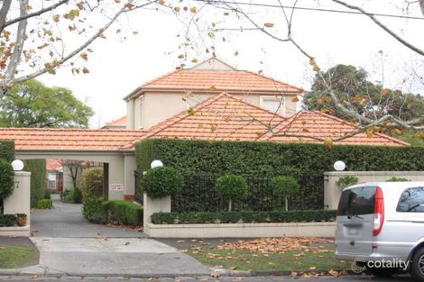 Property photo of 1/17 Scott Grove Glen Iris VIC 3146