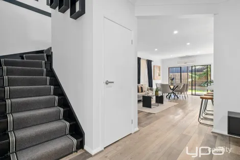 Property photo of 13 Buckley Way Caroline Springs VIC 3023