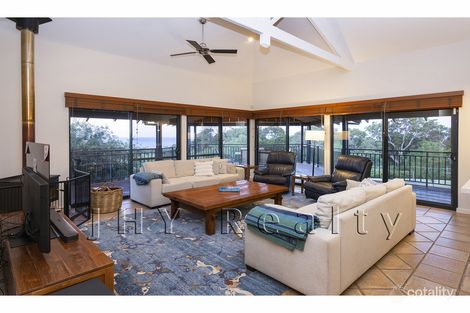 Property photo of 19 Seaview Rise Eagle Bay WA 6281