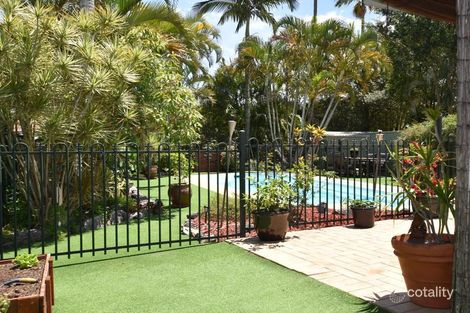 4 Lauretta Ave, Springwood, QLD 4127