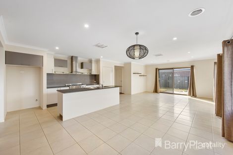 Property photo of 35 Toucan Road Tarneit VIC 3029