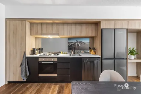 Property photo of 202/43 Wyandra Street Teneriffe QLD 4005