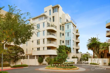 44/3 Seisman Pl, Port Melbourne, VIC 3207