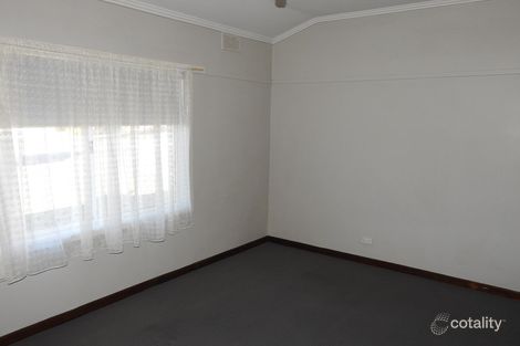 Property photo of 14 Ross Avenue Moe VIC 3825