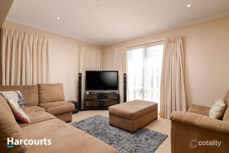 Property photo of 2 Kincaid Avenue Skye VIC 3977