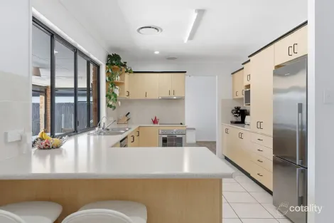 Property photo of 33 Primrose Drive Thornlands QLD 4164