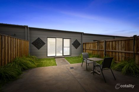 Property photo of 80 Treeve Parkway Werribee VIC 3030