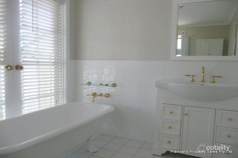 Property photo of 50 Sandpiper Drive Regency Downs QLD 4341