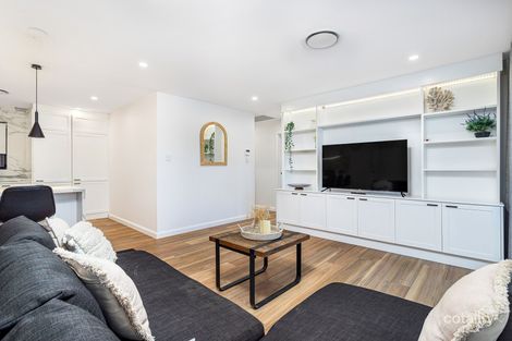 Property photo of 10/27 Armrick Avenue Broadbeach QLD 4218