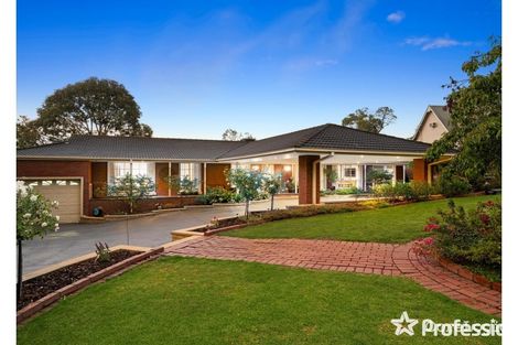 Property photo of 3 Stratheden Place Mooroolbark VIC 3138