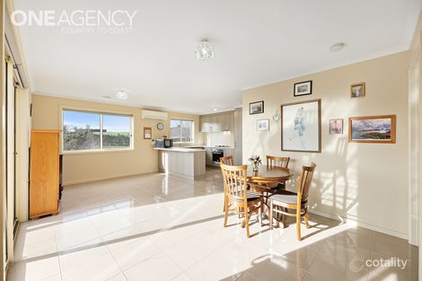 Property photo of 2/15 Mathew Court Drouin VIC 3818