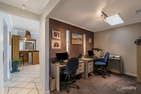 Property photo of 4 Carpenter Chase Wanneroo WA 6065