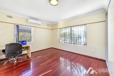 Property photo of 11 Bridge Road Westmead NSW 2145